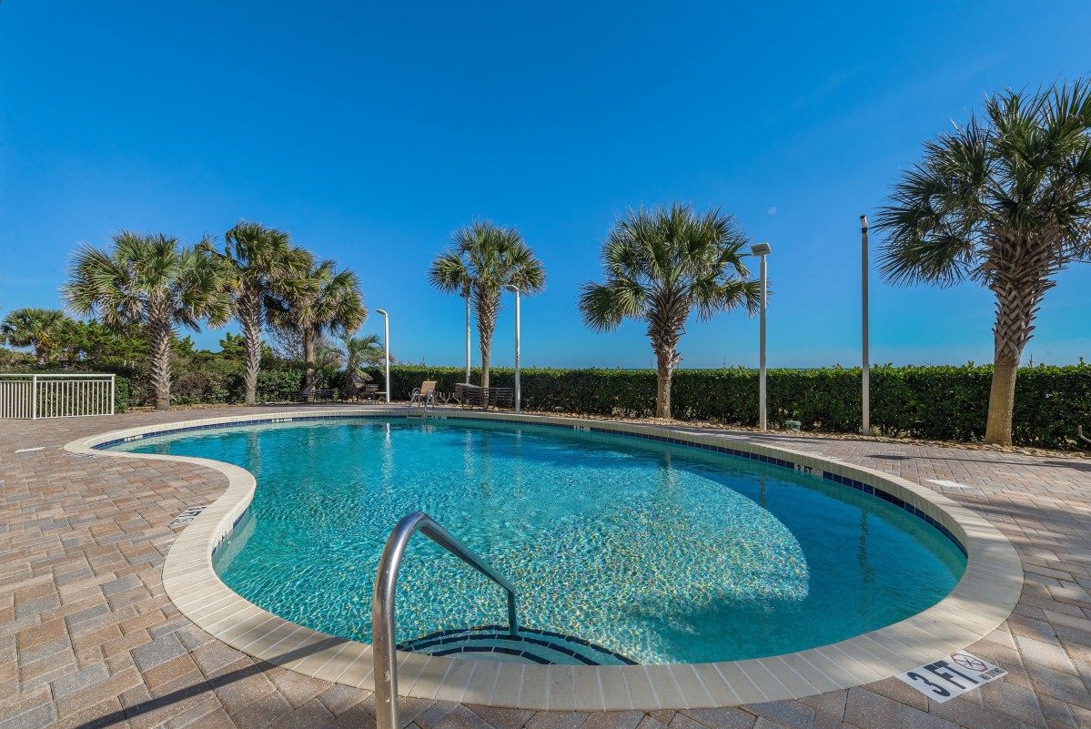 CAROLINIAN RESORT Myrtle Beach Ocean Front Elliott Beach Rentals