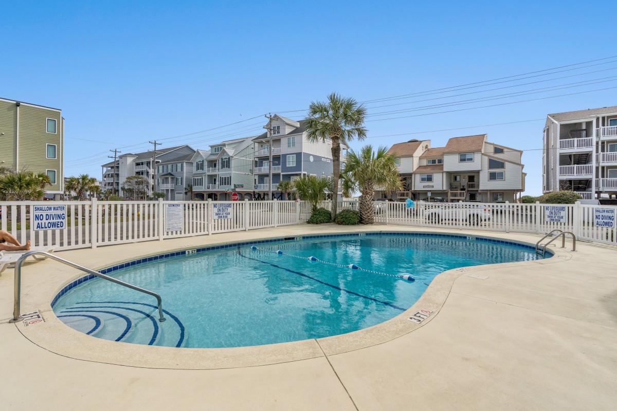 MARSH VILLAS Cherry Grove 2nd Row Elliott Beach Rentals