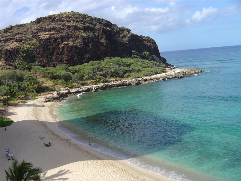 [Photo Series] Traveling Bug Lanai, Hawaii Compose Yourself Magazine