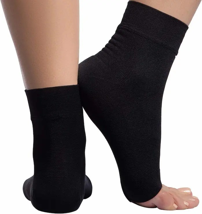 Compression Socks for Edema Benefits and Risks
