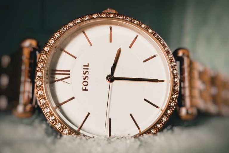 How To Change Fossil Watch Batteries Compute Next