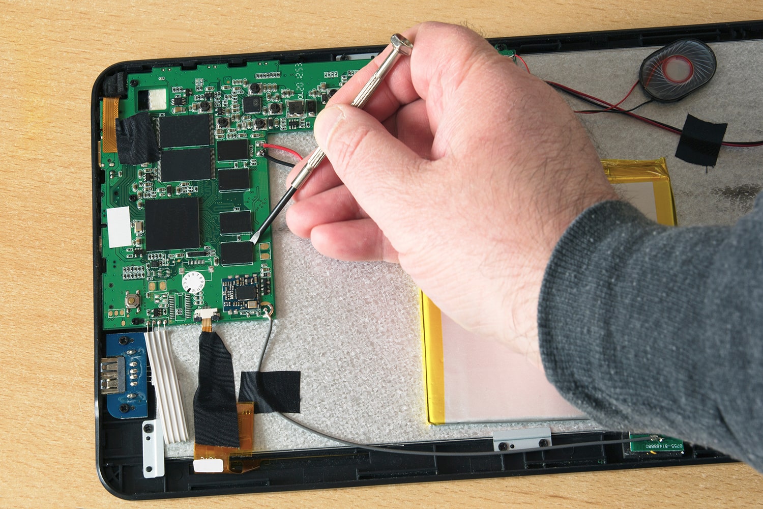 iPad Screen Repair - How To Do It Yourself | Computer Cave | Computer Cave