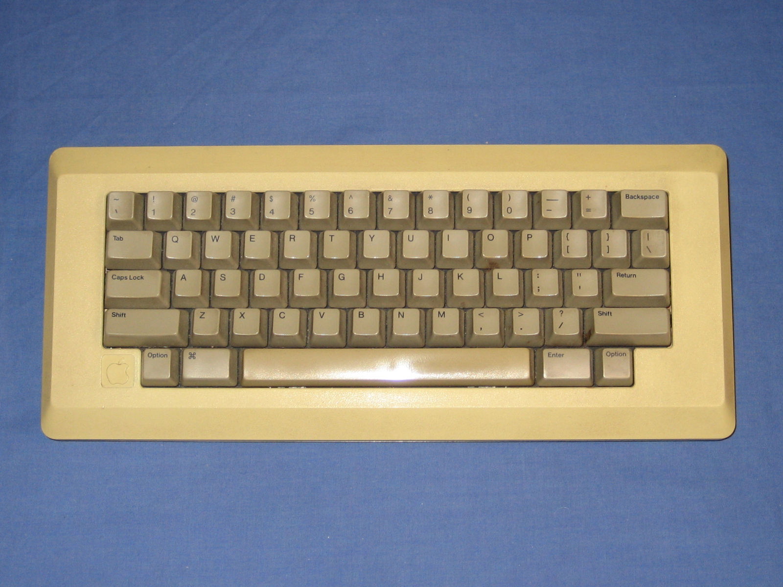 Apple keyboards computers.popcorn.cx