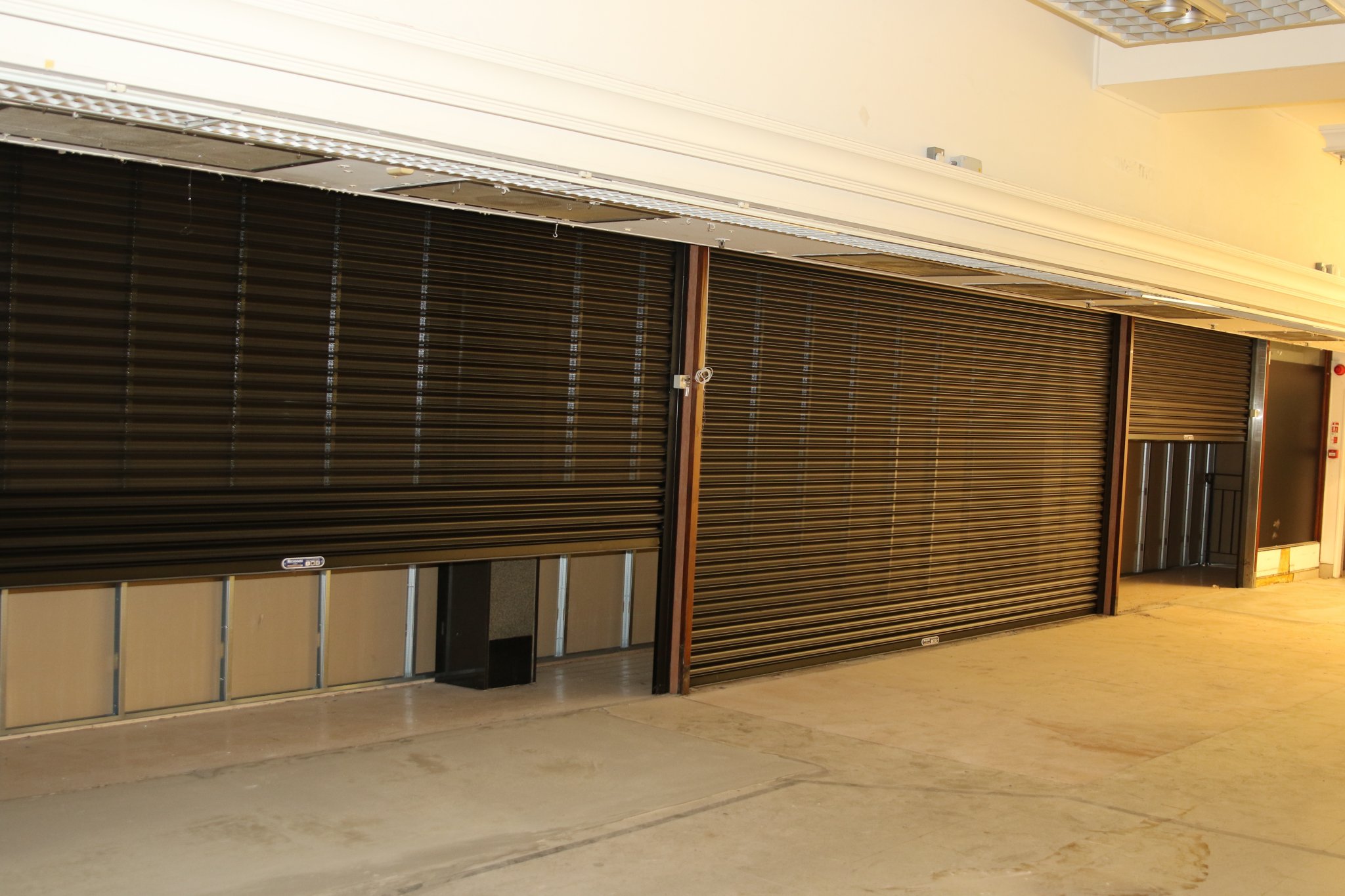 Roller Shutter Doors COMREW