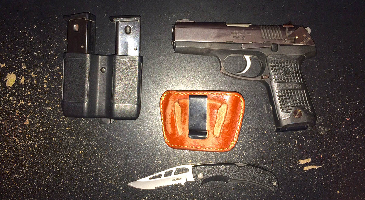 DIGTHERIG Paul And His Ruger P94 In A HandMade Leather Holster