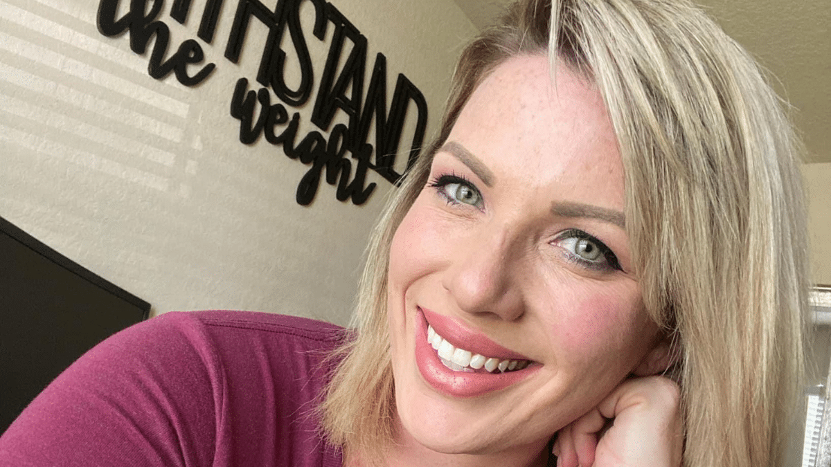 Being a Small Town Girl, Here’s How Cayleigh Couch Achieved Her Big