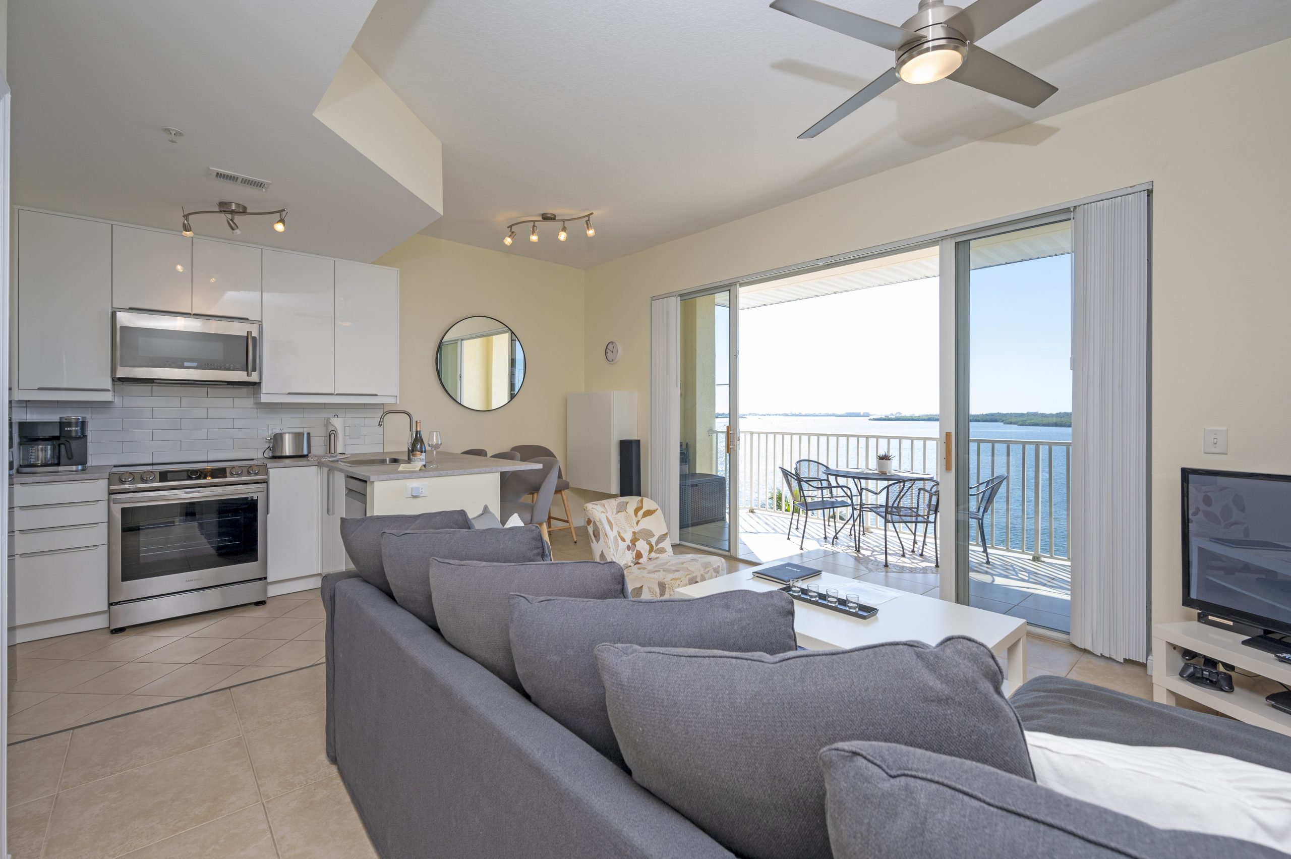 Boca Ciega Resort Condo 410 a beautiful place. Rent it today!