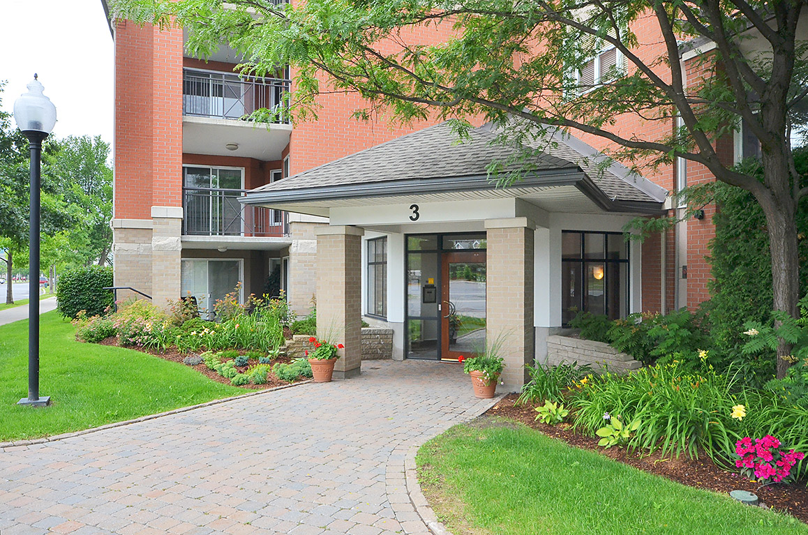 The Meridian Condo Curious