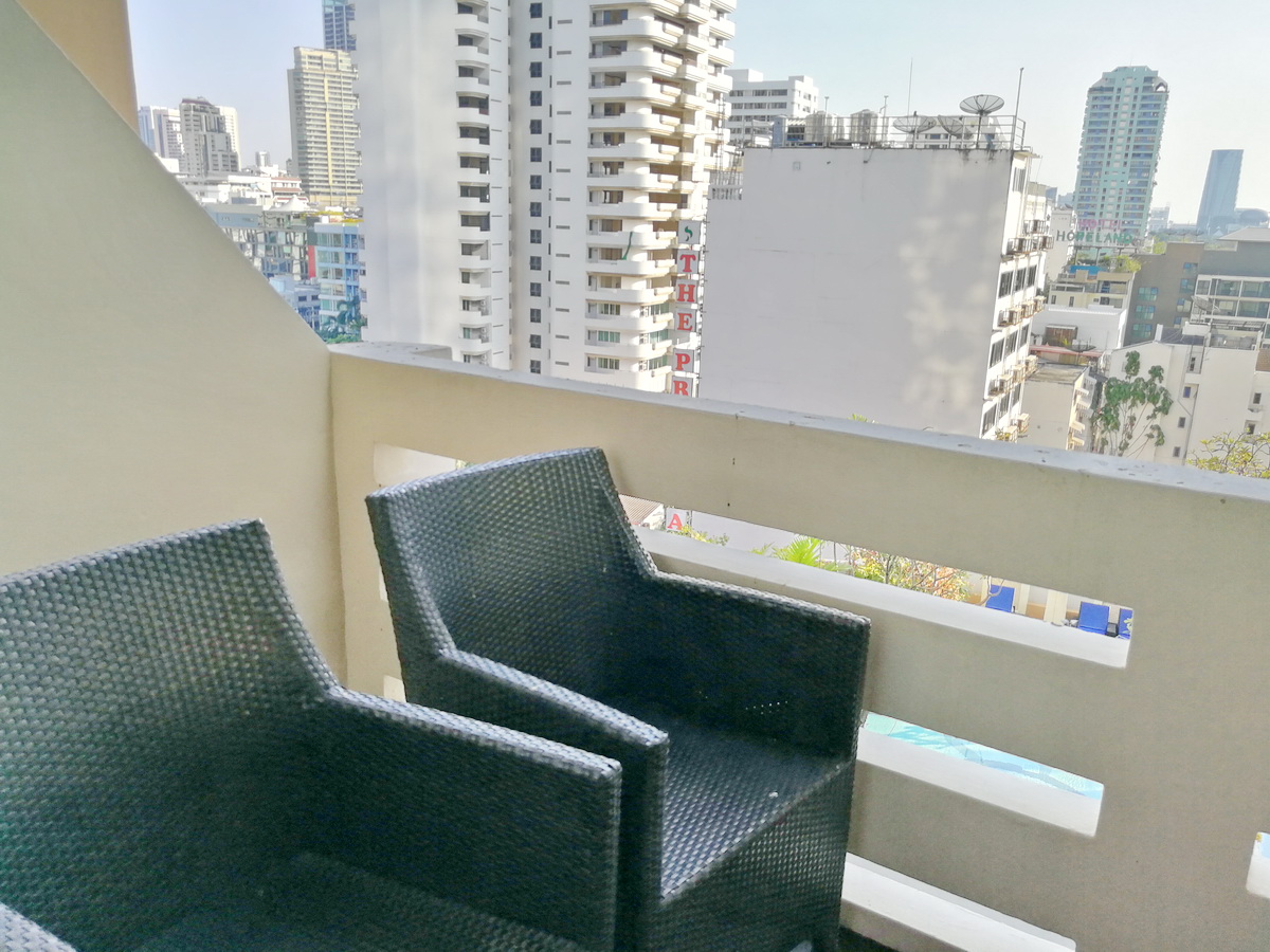 Large Sukhumvit Apartment Rent Near Nana BTS REMAX Bangkok