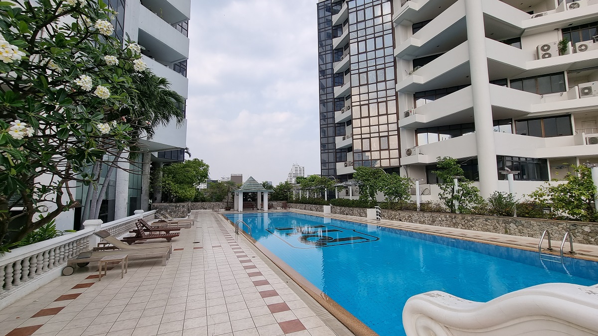 The Waterford Park Sukhumvit 53 CondoDee Eternal Property