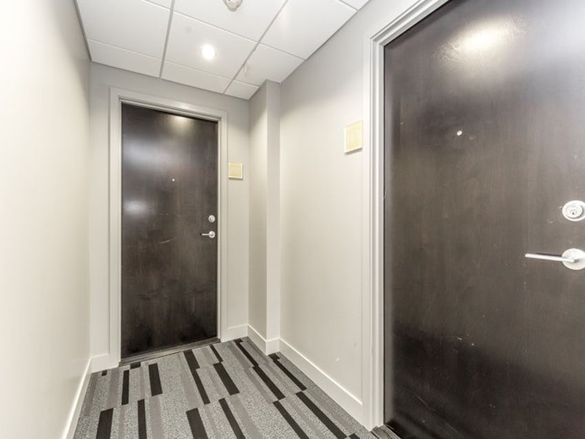 Condo Reviews for 2 Gladstone, Toronto