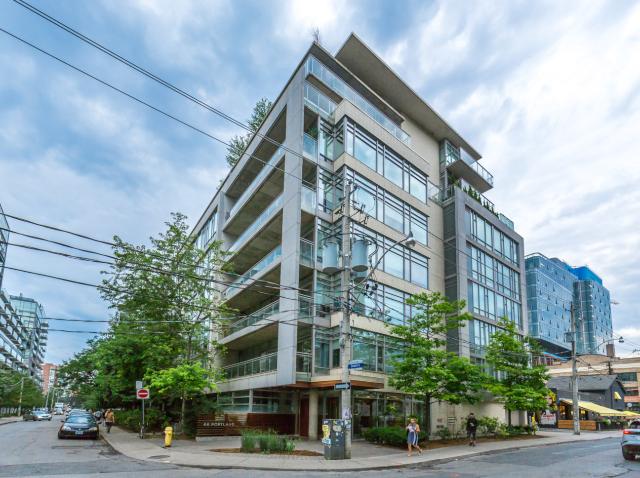 Condo Reviews for 66 Portland, Toronto neighbourhood