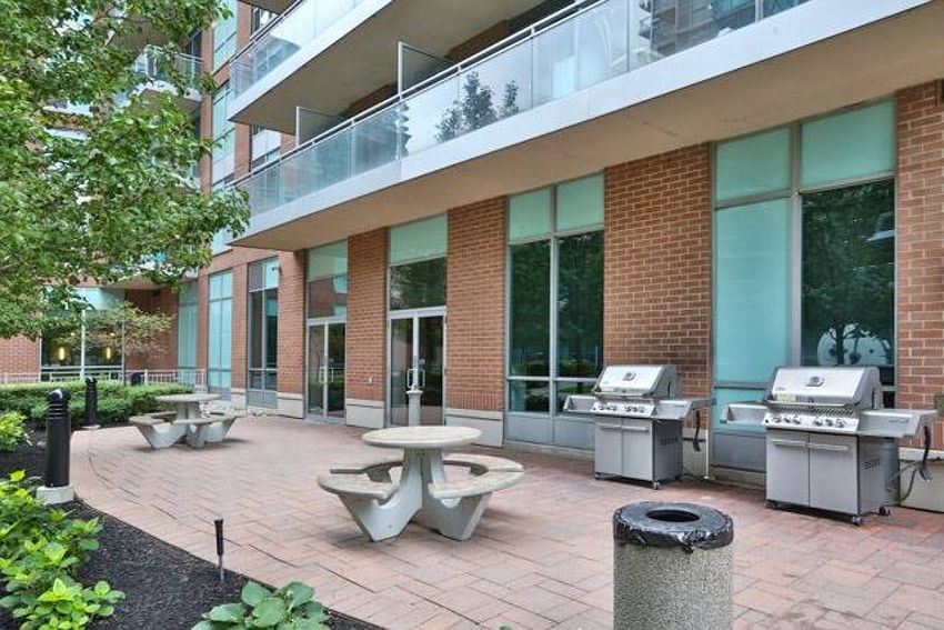 Condo Reviews for Battery Park Condos, Toronto