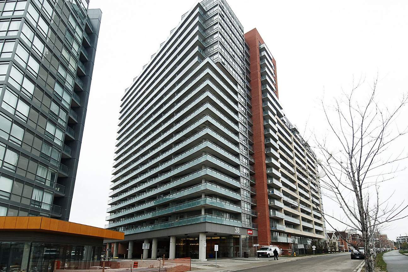 Condo Reviews for Bridge Condo, Toronto