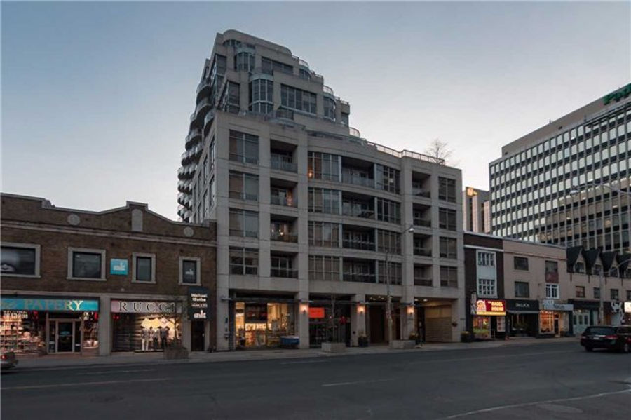 Condo Reviews for Clairmont Condos, Toronto