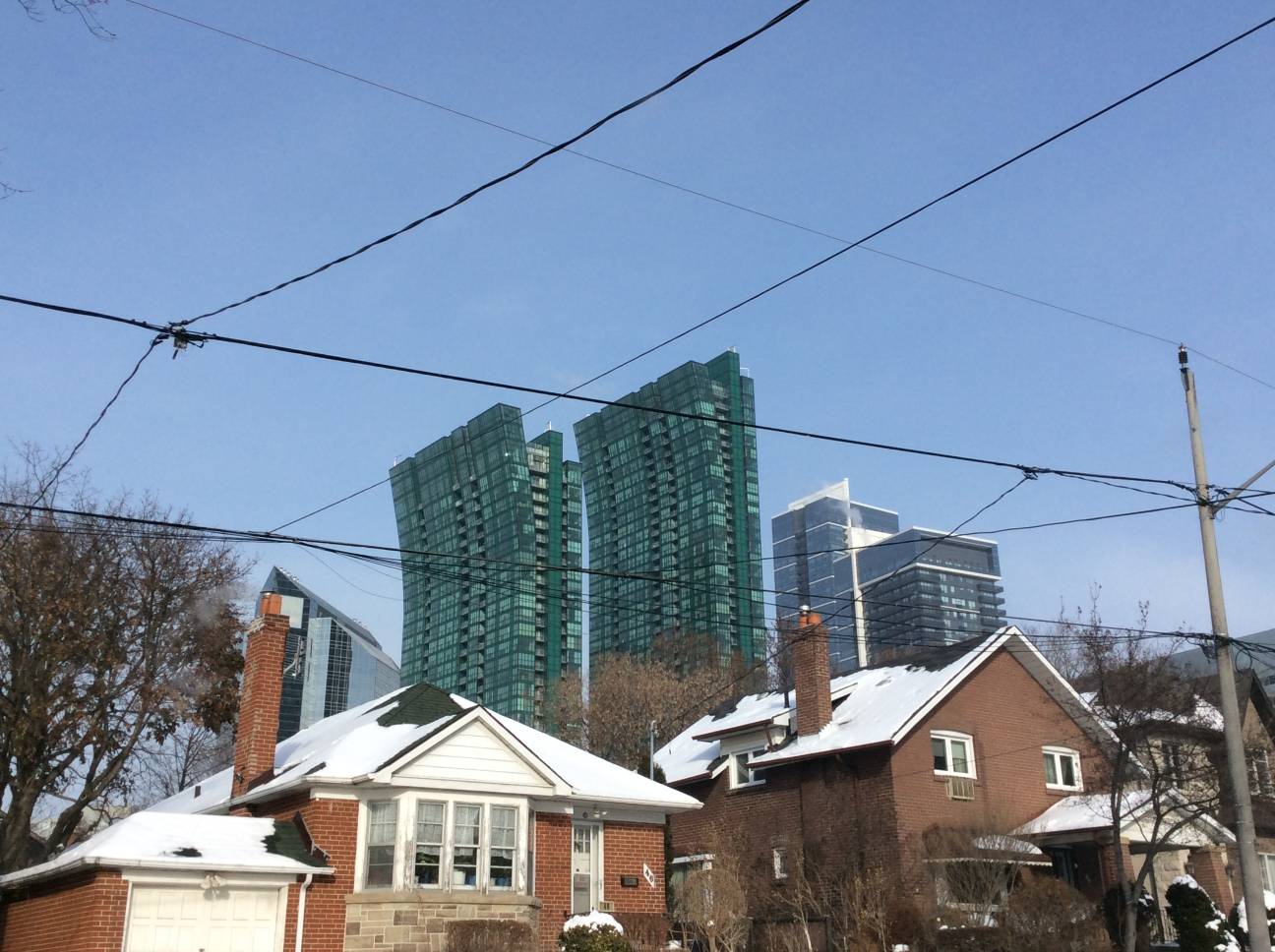 Condo Reviews for Emerald Park Condos, Toronto