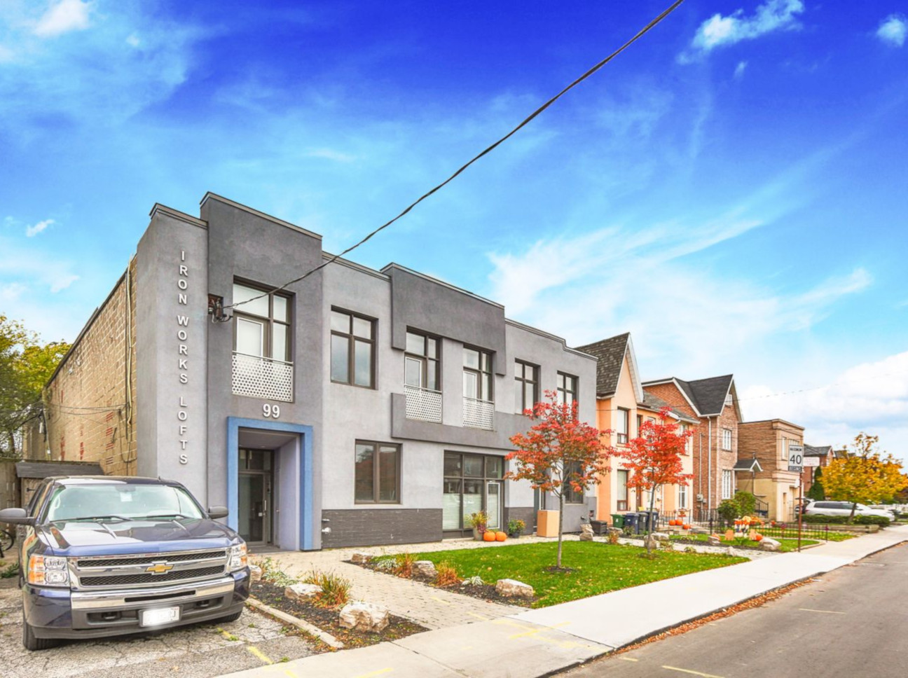 Condo Reviews for Iron Works lofts, Toronto location