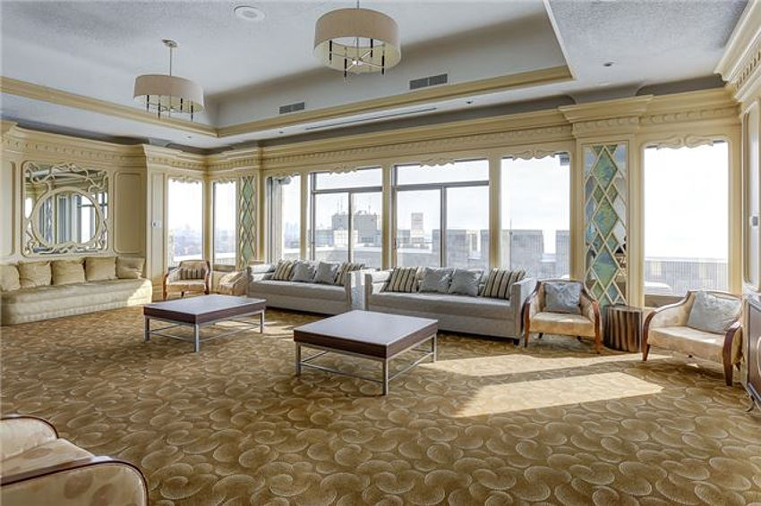 Condo Reviews for Palace Pier Condos, Toronto