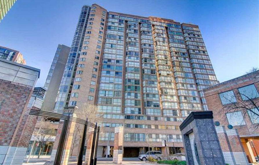 Condo Reviews for Polo Club, Toronto