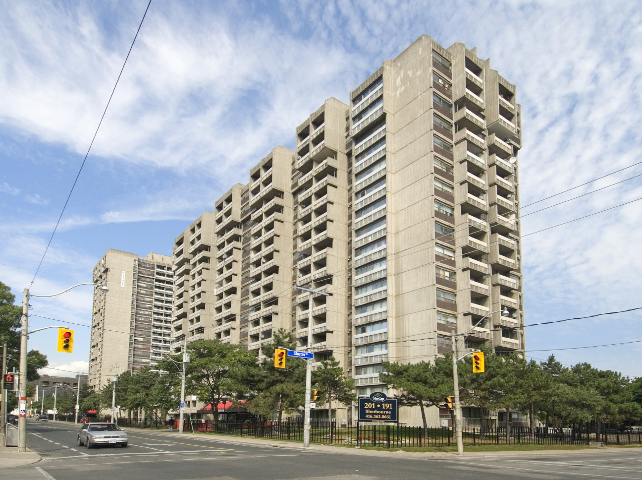 Condo Reviews for Sherbourne Estates, Toronto