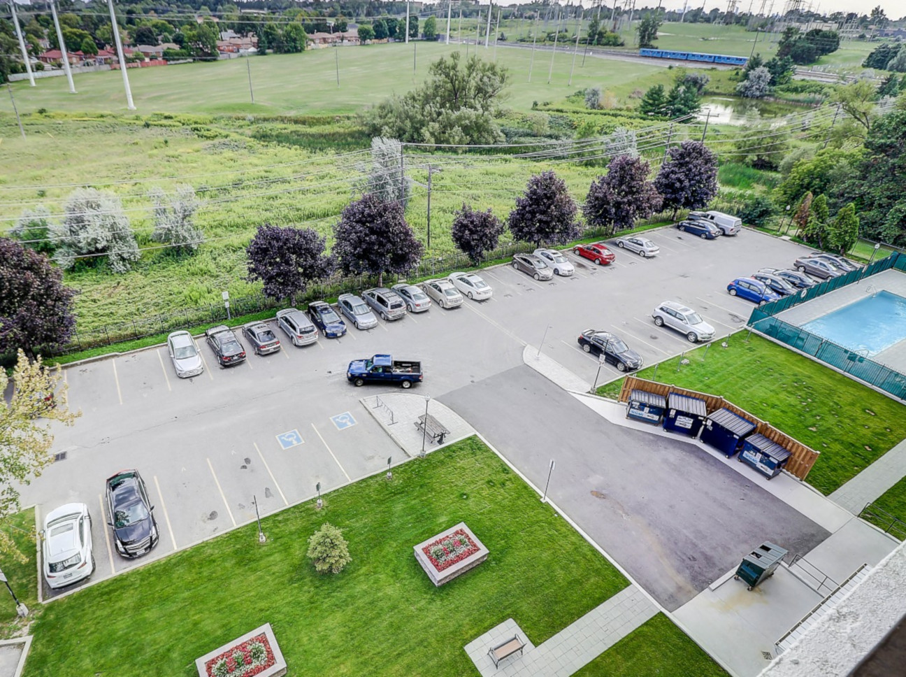 Condo Reviews for The Birches Condo, Toronto