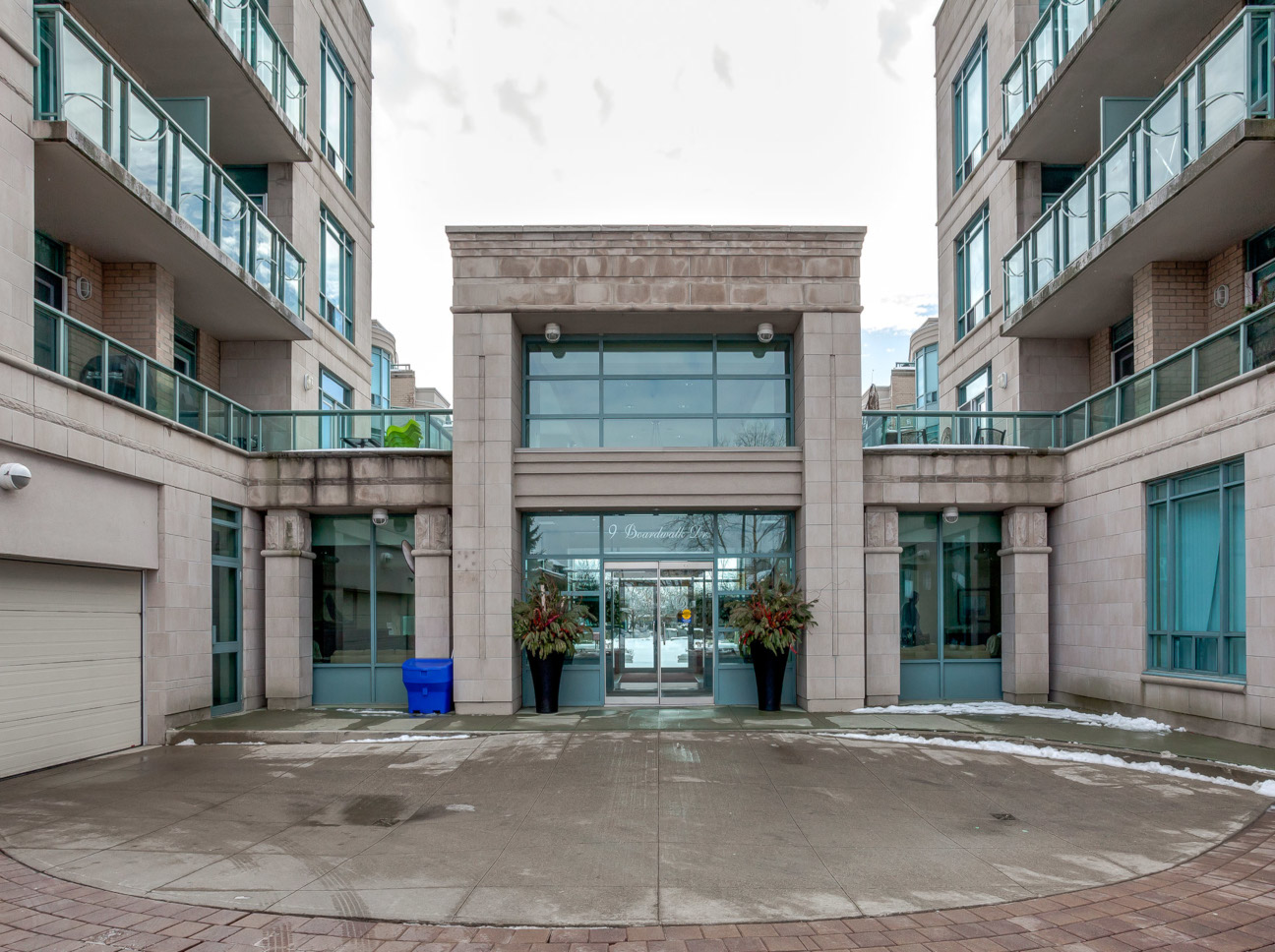 Condo Reviews for The Boardwalk Condos, Toronto