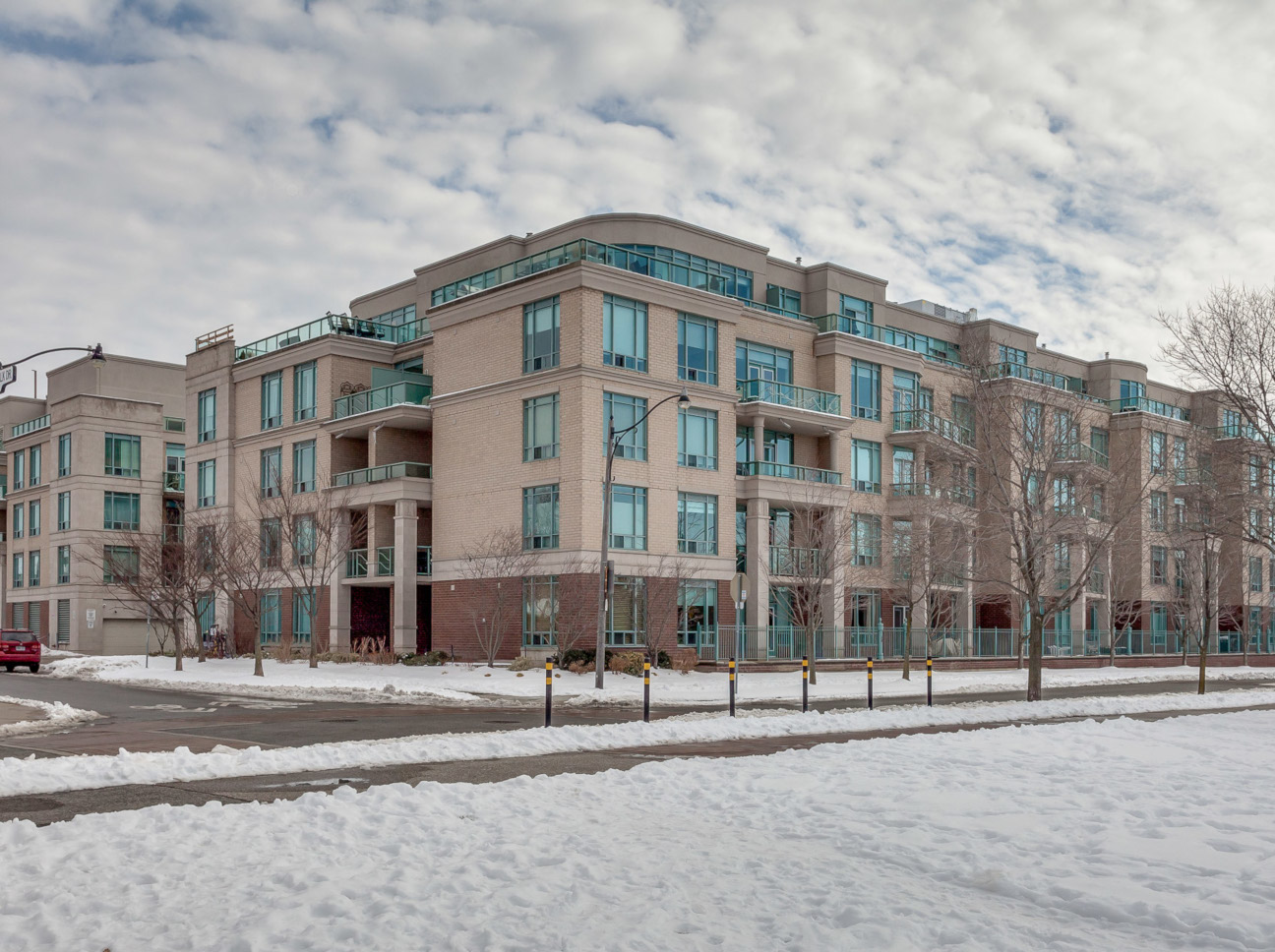 Condo Reviews for The Boardwalk Condos, Toronto