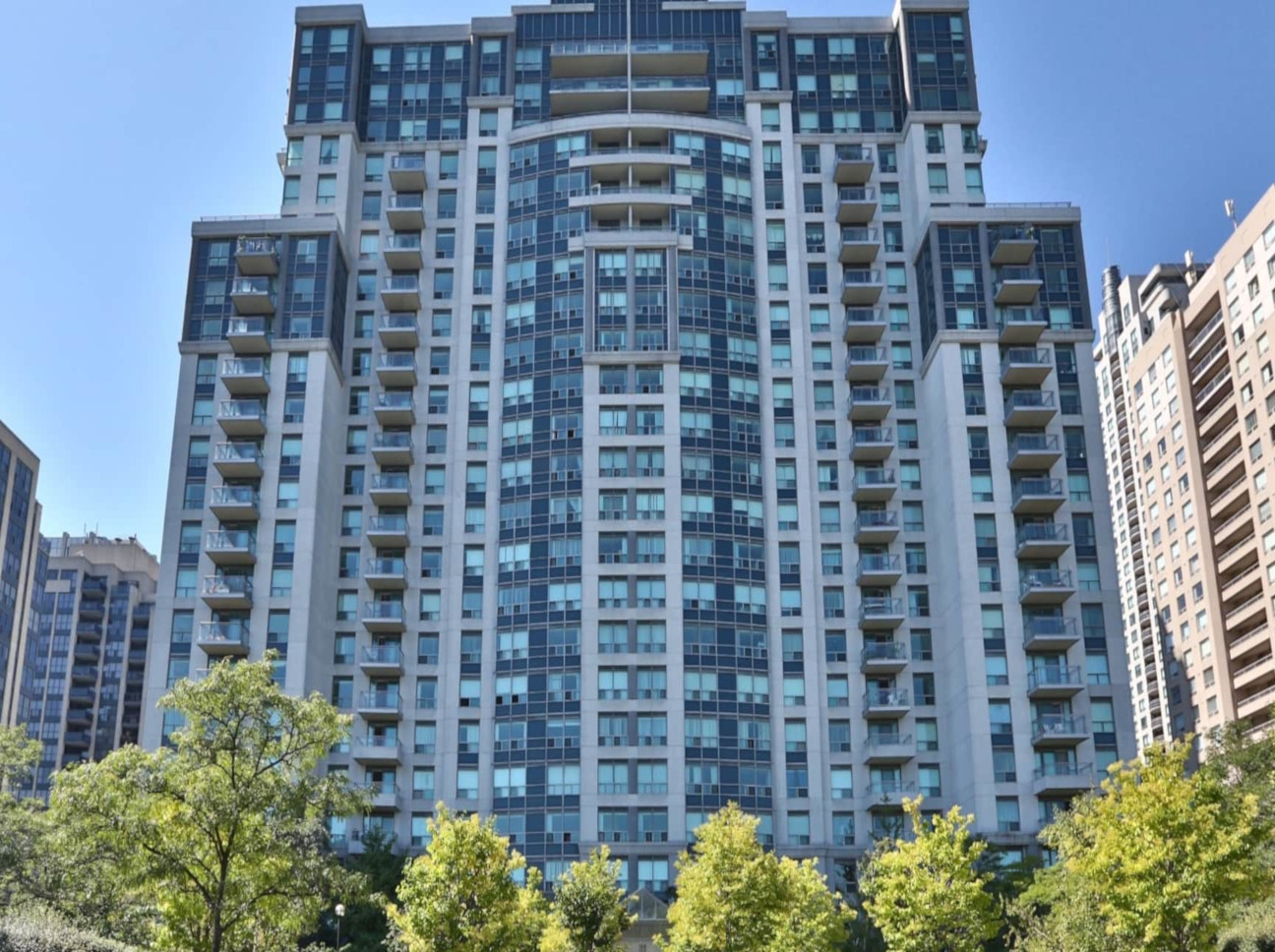 Condo Reviews for The Boulevard Condominiums, Toronto