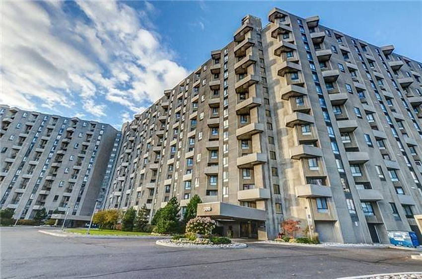 Condo Reviews for The Masters Condos, Toronto