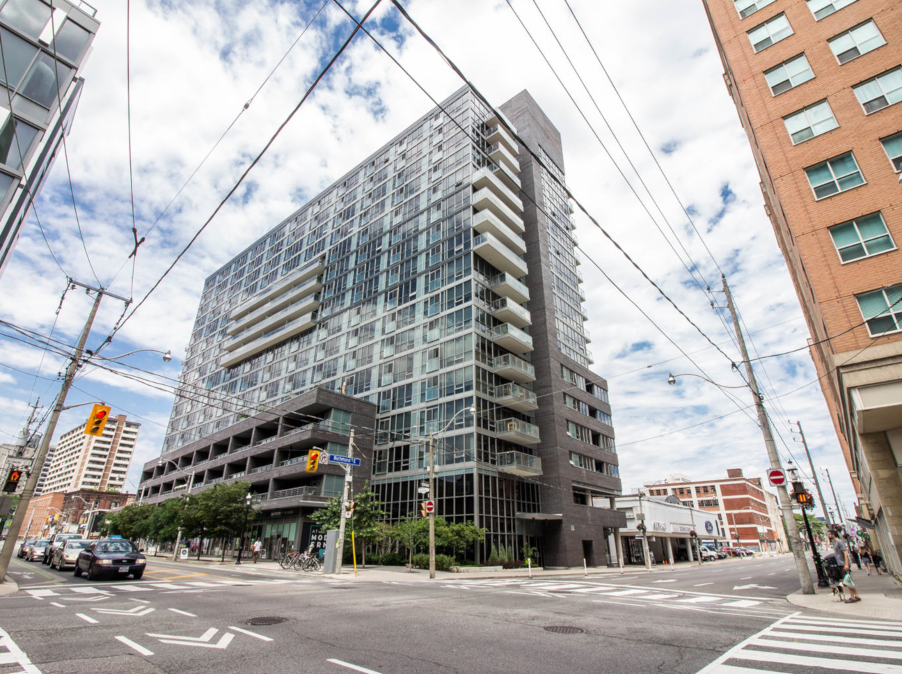 Condo Reviews for The Modern Condo, Toronto