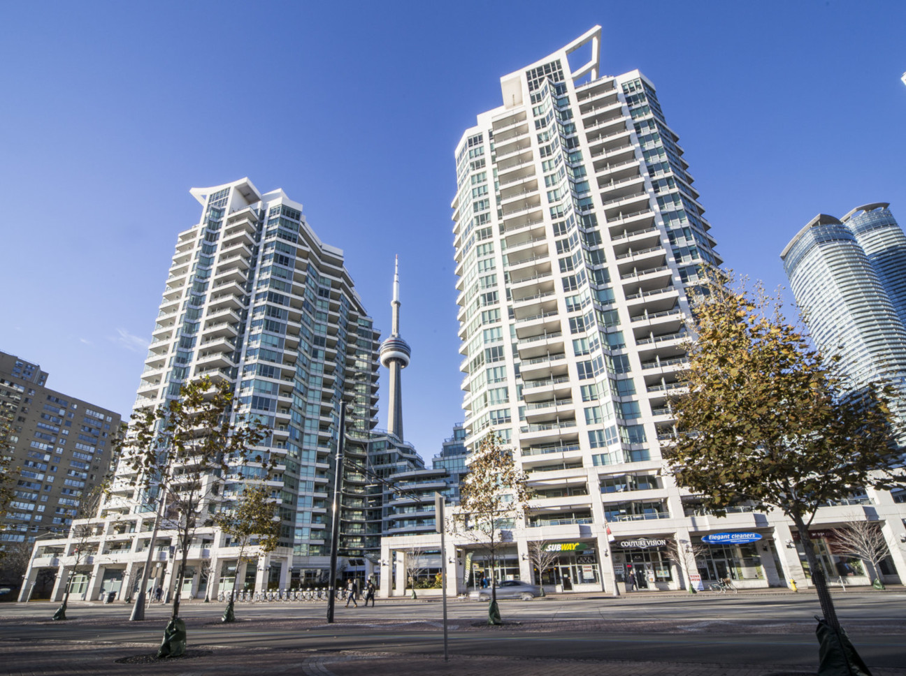 Condo Reviews for The Riviera Condos, Toronto