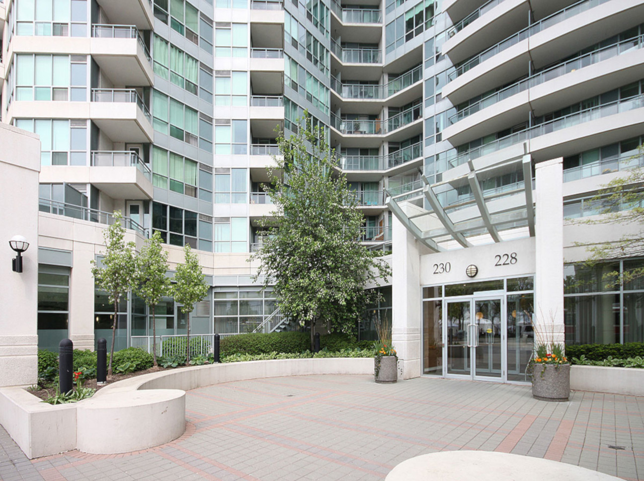 Condo Reviews for The Riviera Condos, Toronto