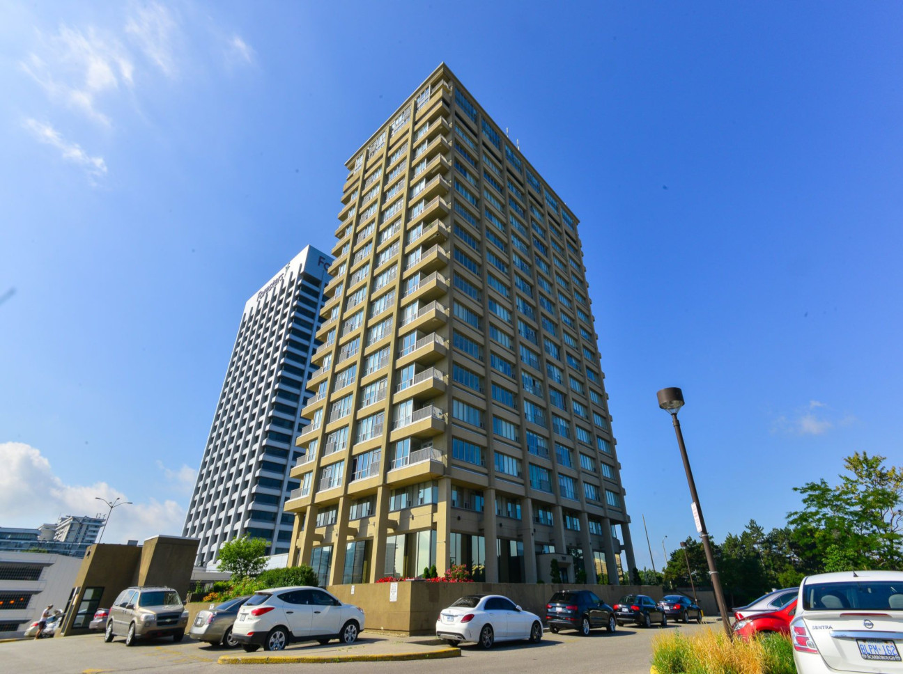 Condo Reviews for Tribeca Lofts, Toronto