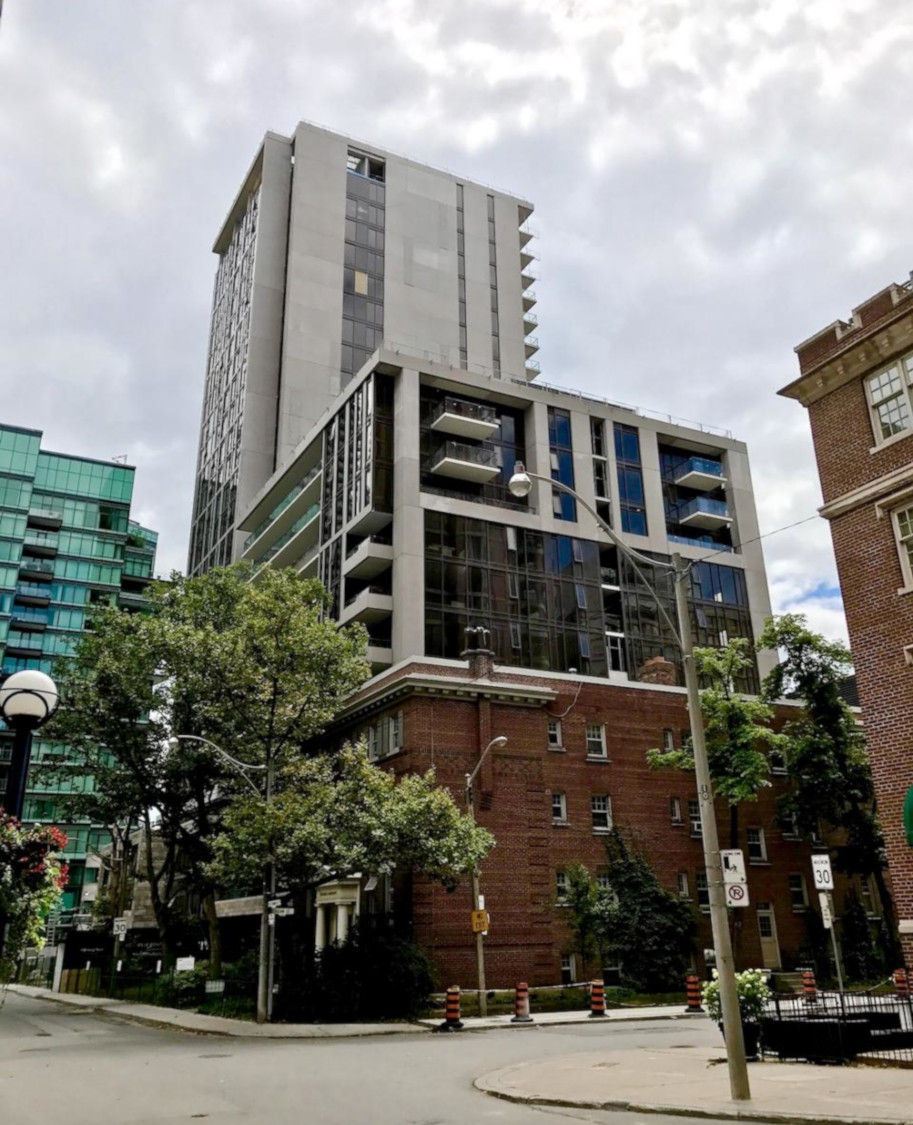 Condo Reviews for Two St. Thomas Condos, Toronto