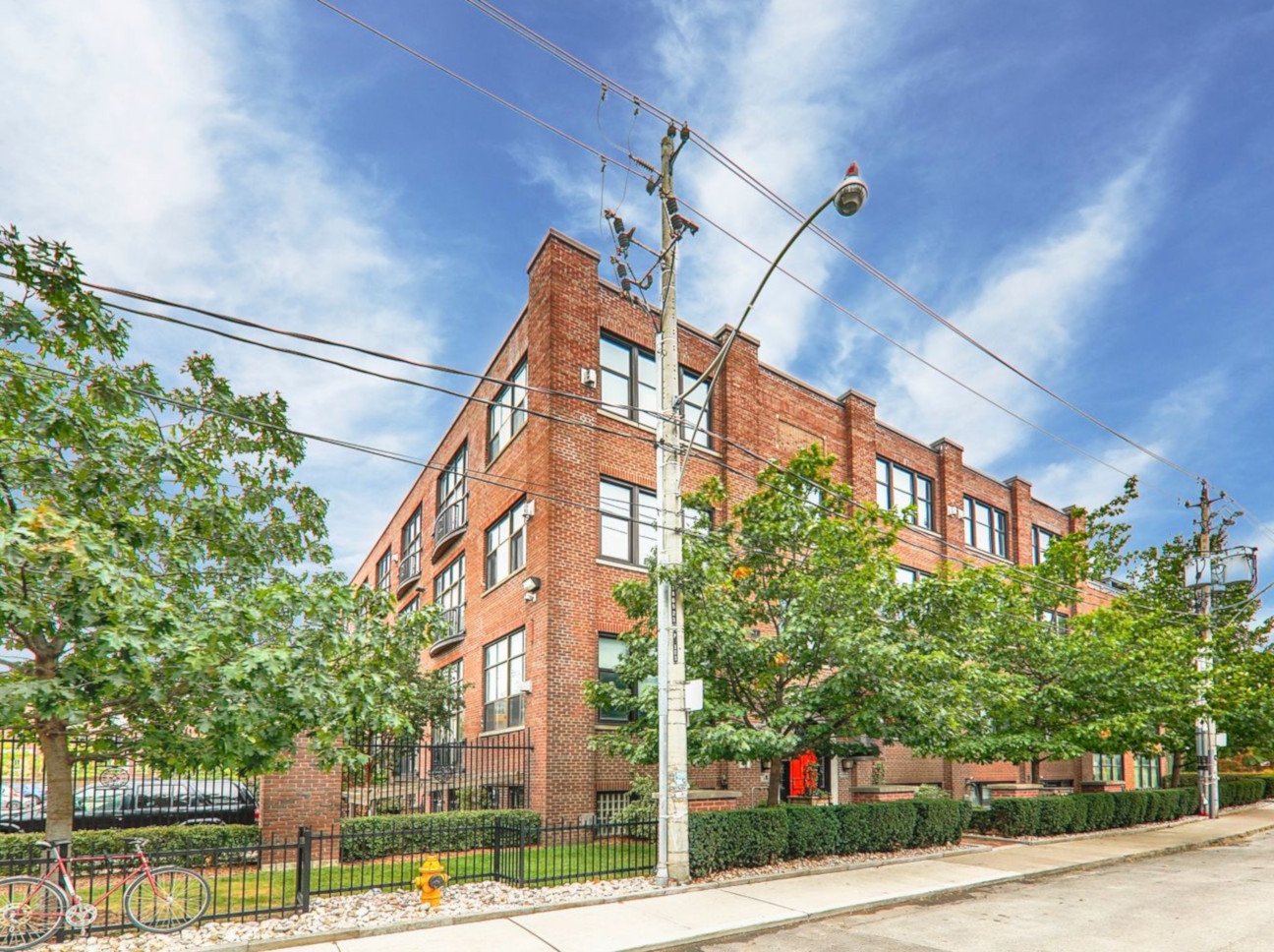 Condo Reviews for Wallace Station Lofts, Toronto transportation