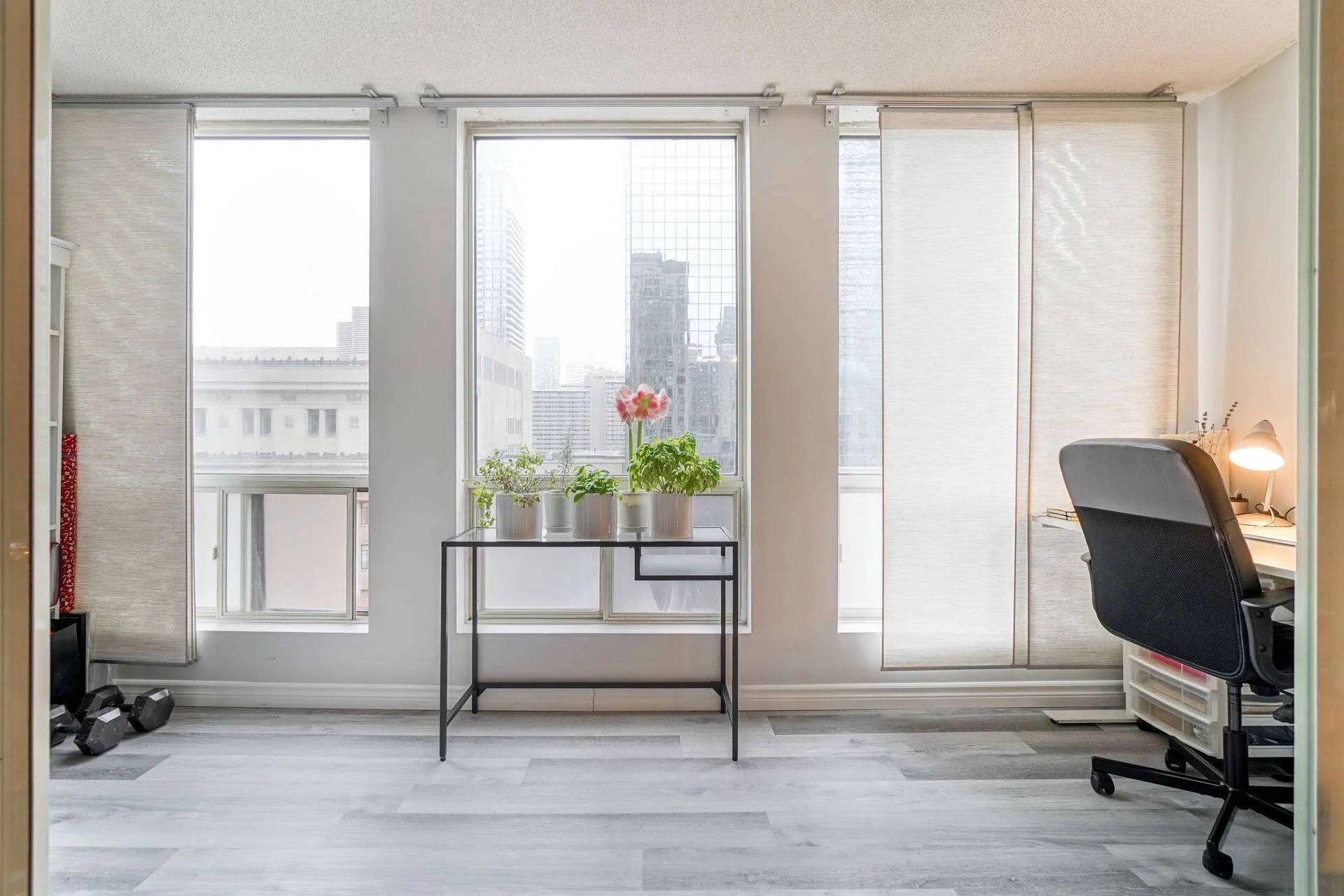 25 Grenville St Downtown Toronto Condo