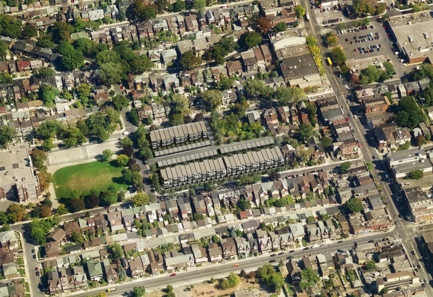 Block Townhomes Little Italy (Toronto)