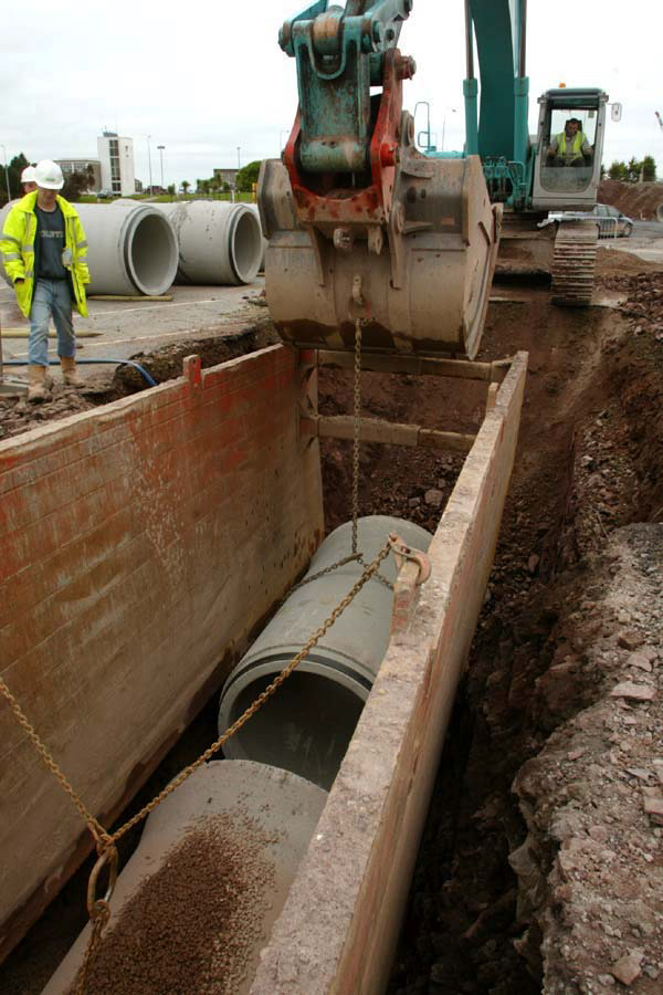 Laying Pipe Condron Concrete