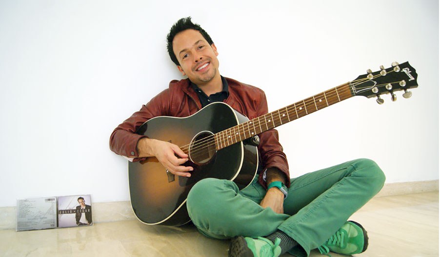 Cantante venezolano Julio Cesar conquista el primer lugar en tiempo