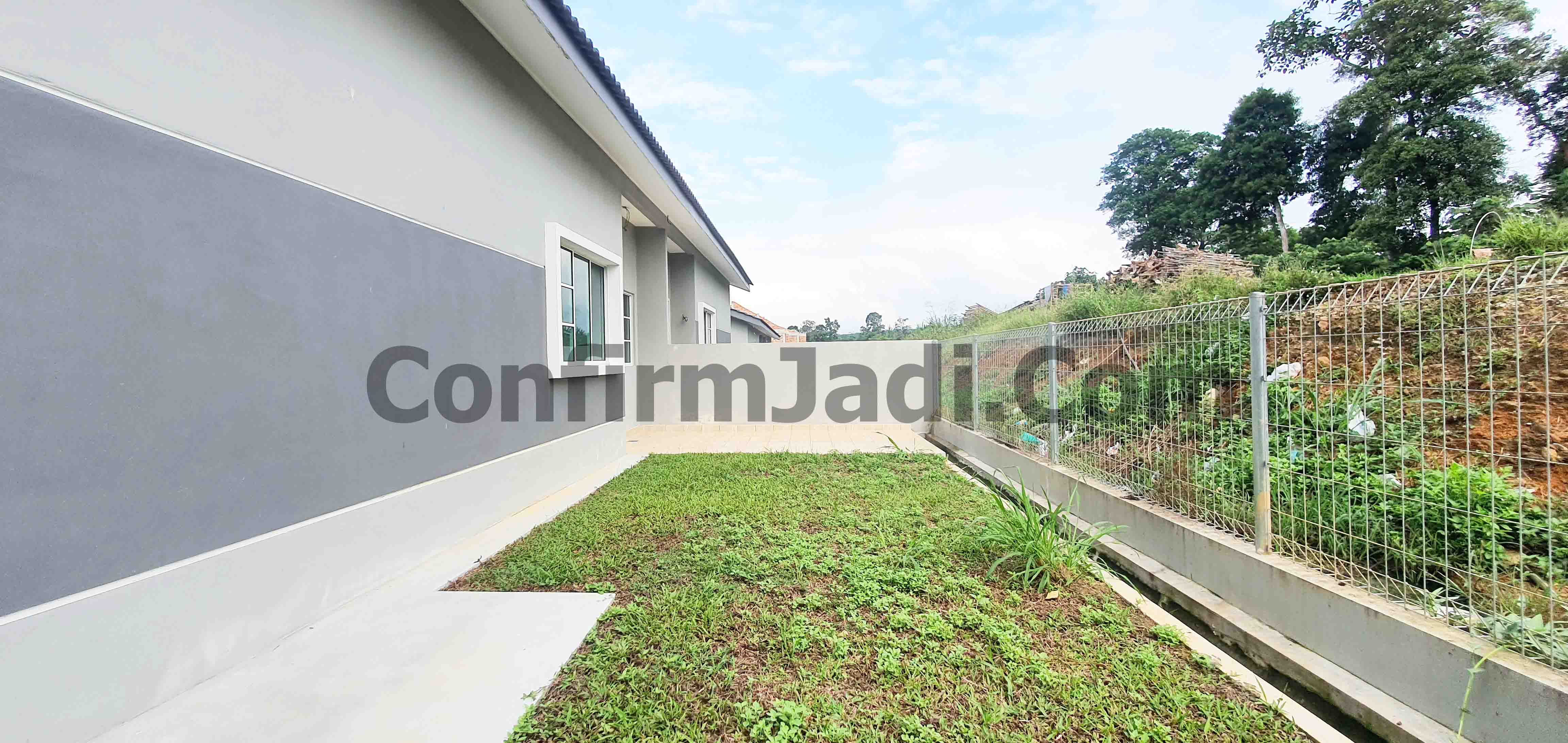 Single Storey Semi D New house for sale in seremban 2