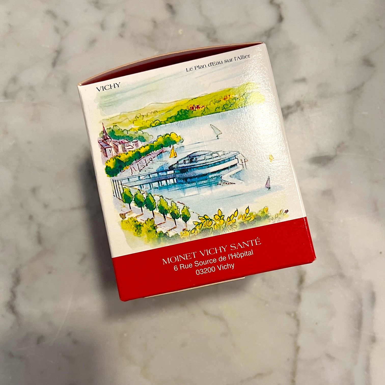 Boîte Pâtes de Fruits d'Auvergne "Vues de Vichy" Confiserie