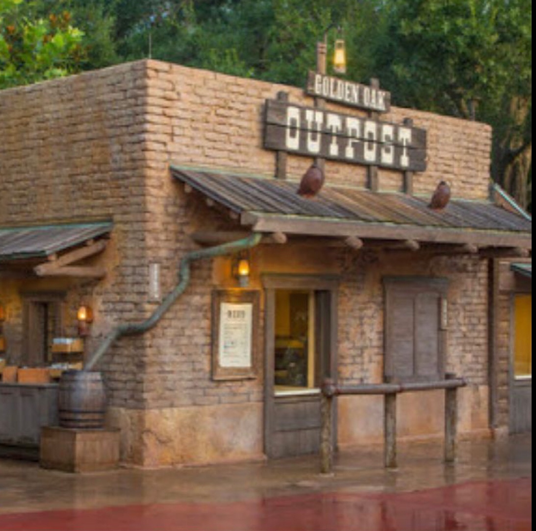 Golden Oak OutpostRestaurantes localizado no Frontierland no Magic