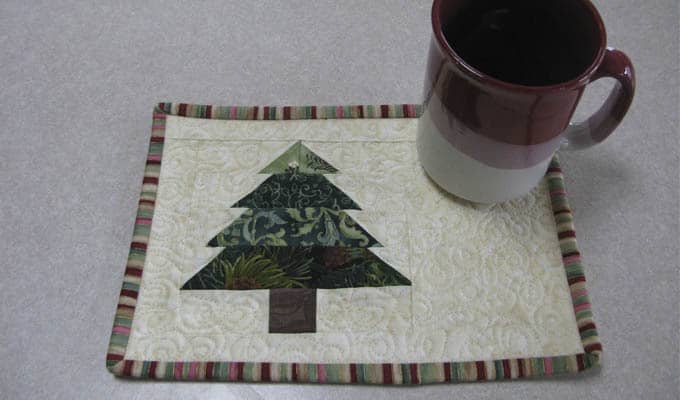 Christmas Tree Mug Rug Tutorial Freemotion by the River