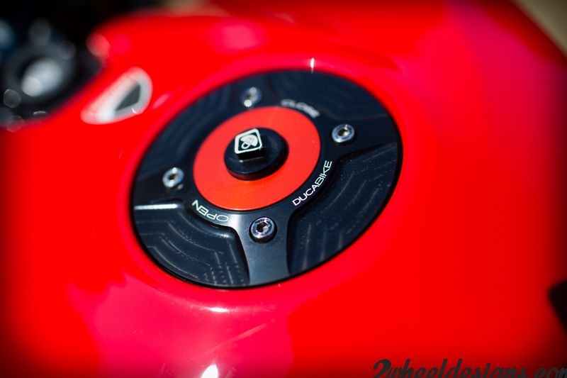Ducabike Ducati 899 959 1199 1299 Panigale Fuel Gas Tank Cap Black