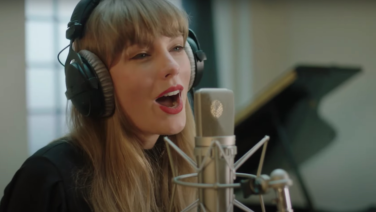 Taylor Swift Shares “Christmas Tree Farm (Old Timey Version)" Stream
