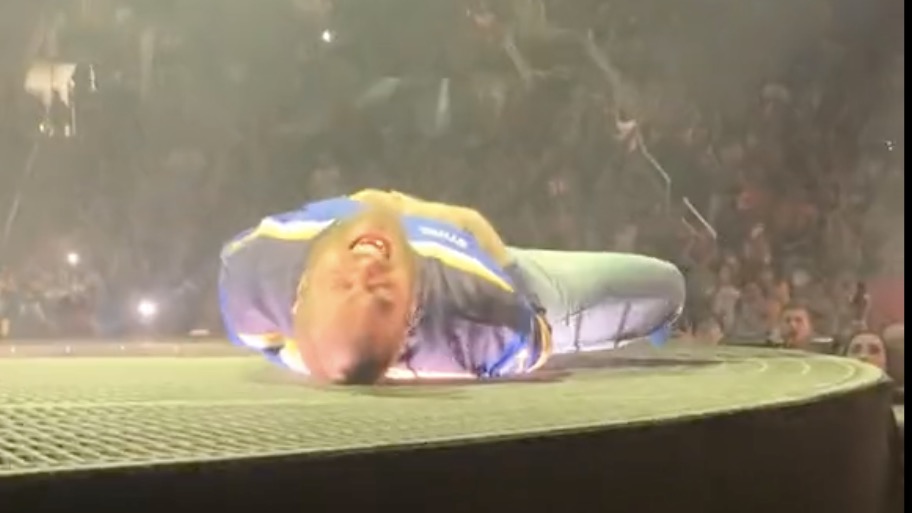 Post Malone Injures Ribs After Falling On Stage, Finishes Concert