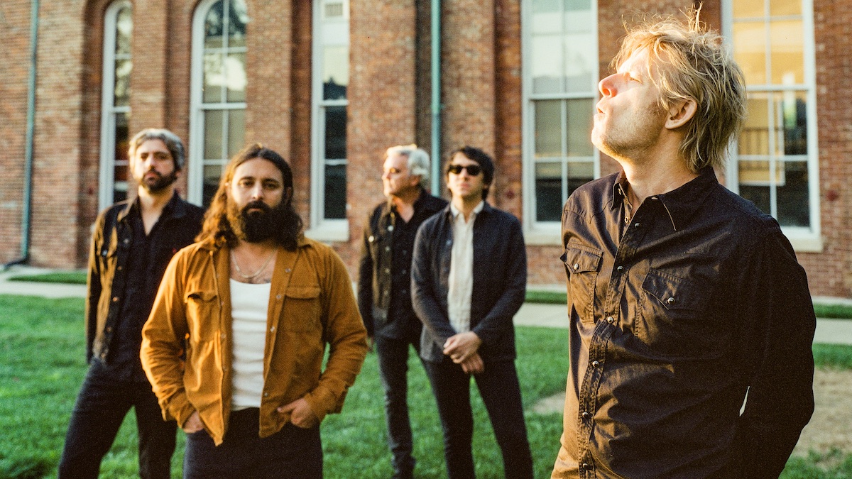 Spoon Announce Memory Dust EP, Share "Sugar Babies" Stream