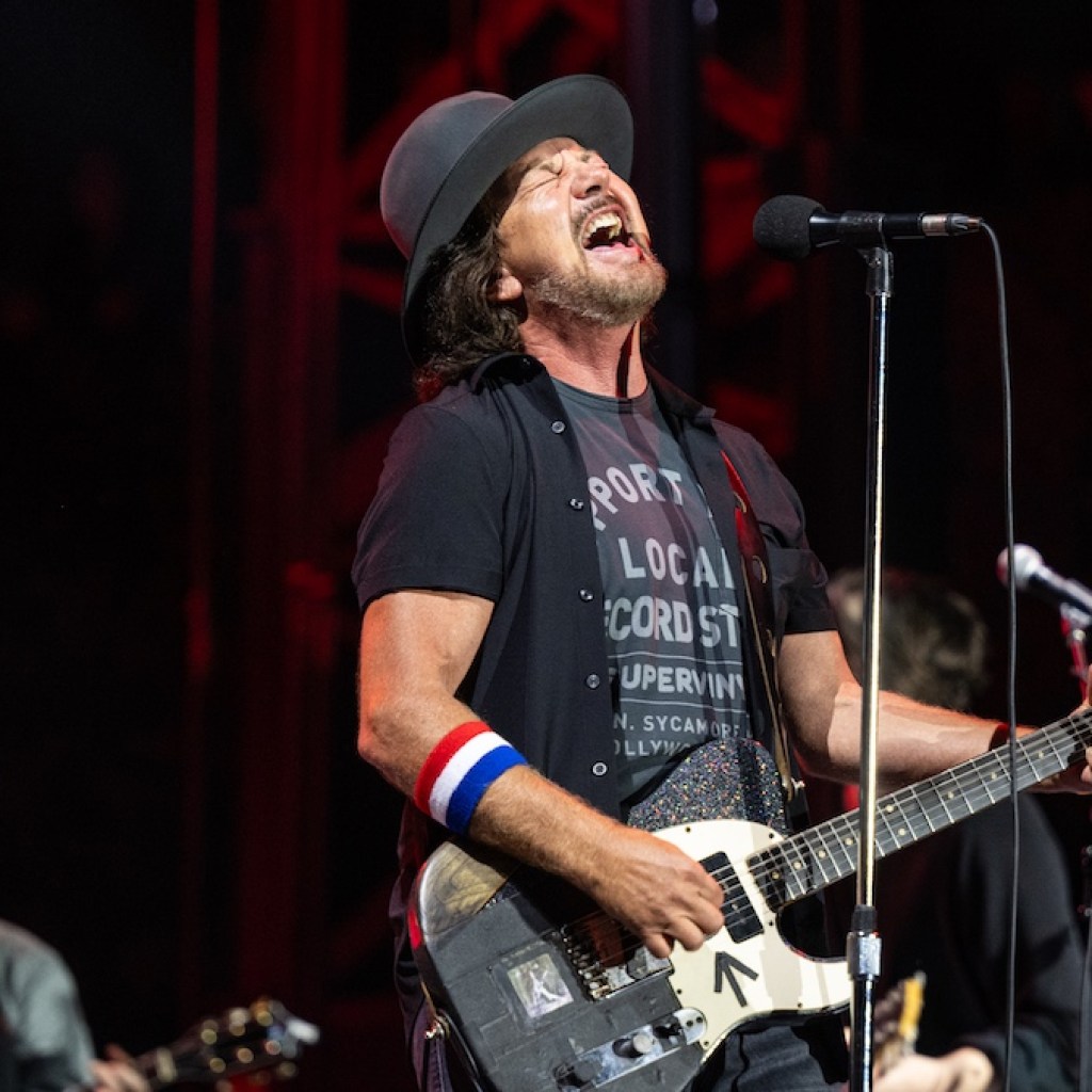 Eddie Vedder Covers Zeppelin, Devo, The Who, Neil Younger at Ohana Fest
