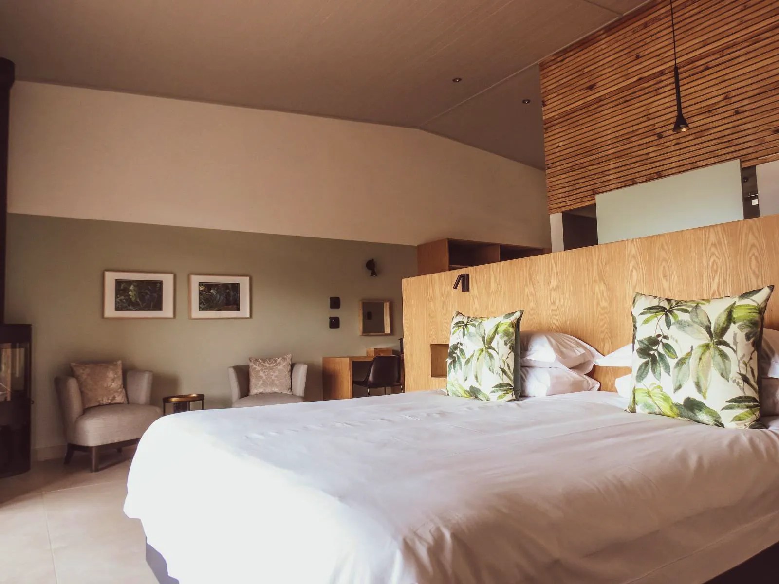 Khanyisa Mountain Lodge A FiveStar Escape in The Robertson Valley