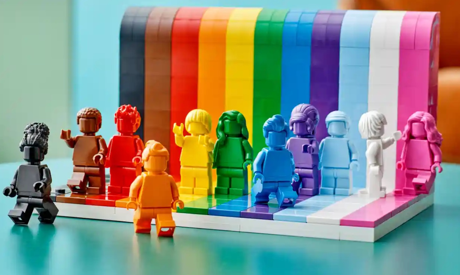 Transen und Drag Queens Regenbogenbunte LegoWelt jenseits der